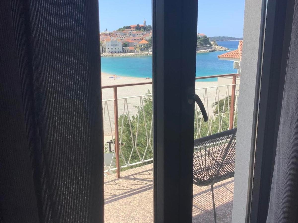 Rooms 22 - Beachfront Primošten Exterior foto